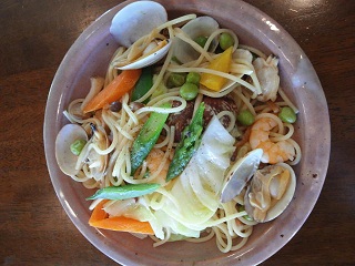 パスタ 季節野菜としめじとエビ